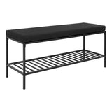 Banc Vita dans un intérieur minimaliste, soulignant son élégance