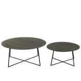 Détail du design contemporain de la table d'appoint J-Line Round