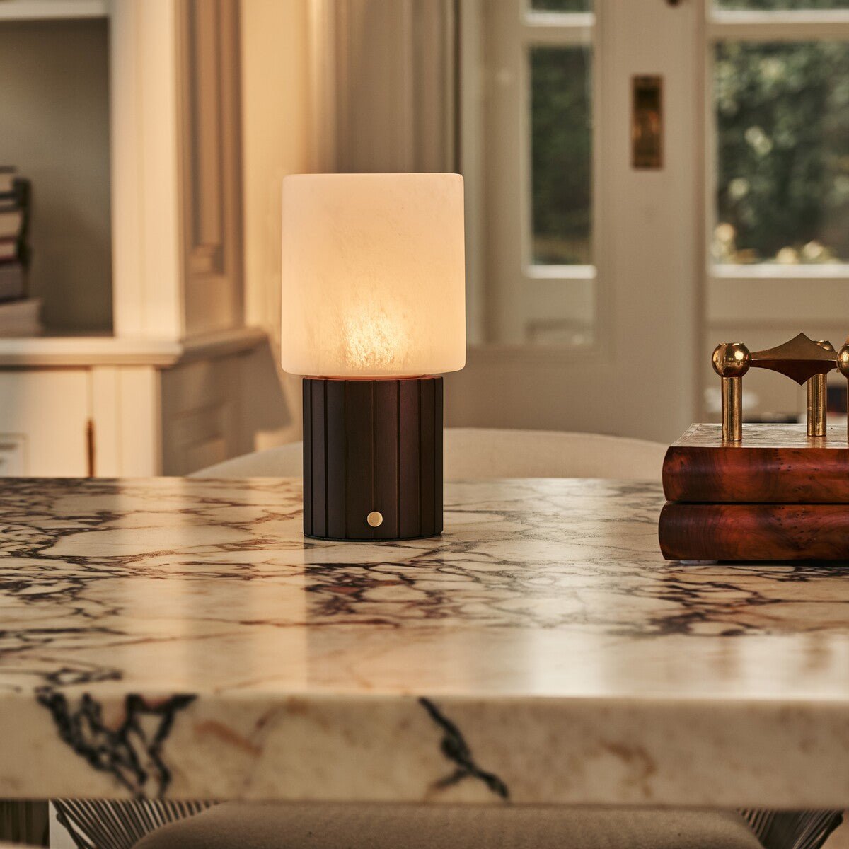 Lampe Ingmar allumée en mode lumière ambiante