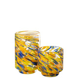Vase Arun J-Line sur une table décorée