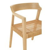 Chaise J-Line Square Open Sungkai dans un salon élégant