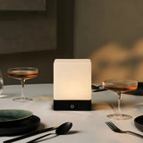 Lampe en bois sans fil noire Yce
