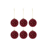 Ambiance festive avec les boules de Noël Dots Velours en décor