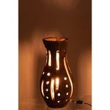 Détail du bois naturel de la lampe Elisabeth, J-Line