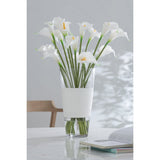 Détail des fleurs Calla Lily en plastique blanc de J-Line
