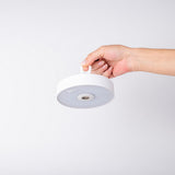Lampe de table de batterie LED magnétiquement "ella" pour l'extérieur et à l'intérieur, en métal et en plastique en blanc, 35 cm de haut