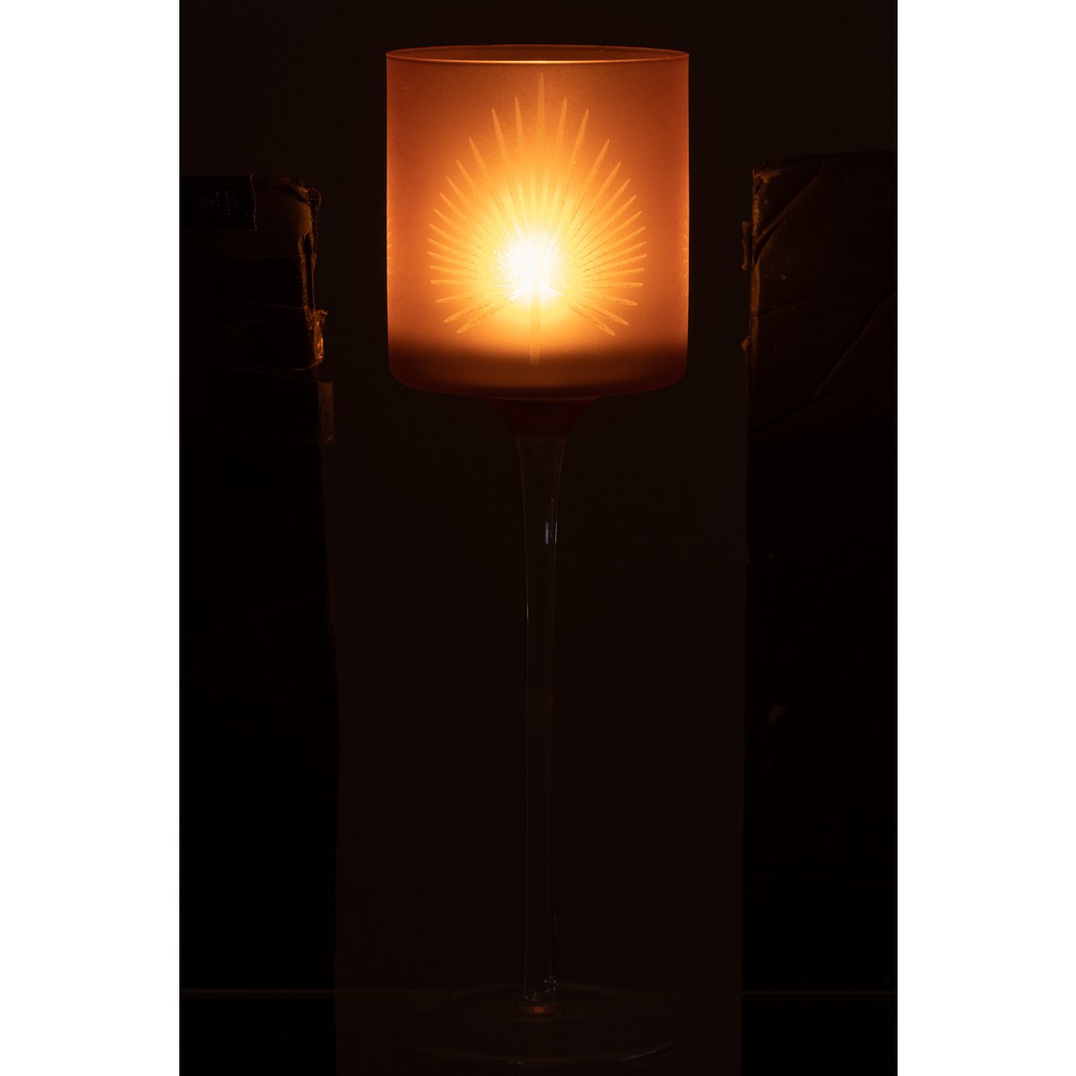 Photophore en verre beige sur pied, vue latérale