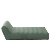 Matelas J-Line Helene sur un mobilier de jardin moderne