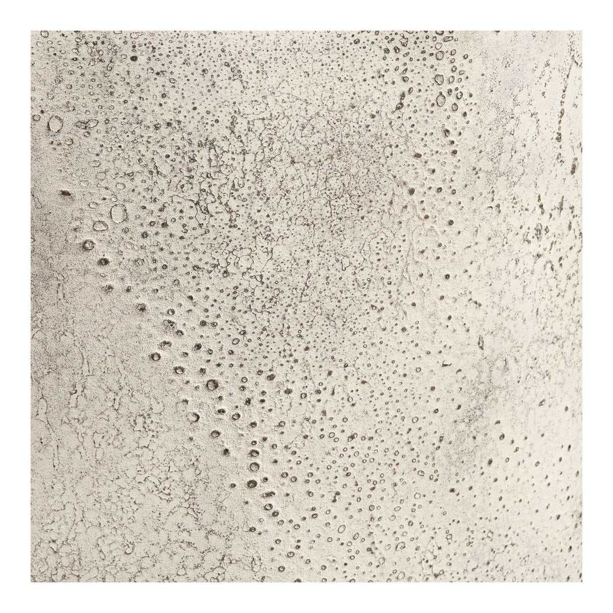 Détail du motif du pot décoratif Hou en métal beige