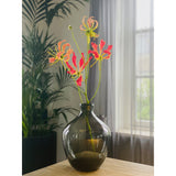 Vase bouteille en verre gris