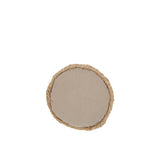 Détail du tissage en raphia du coussin J-Line