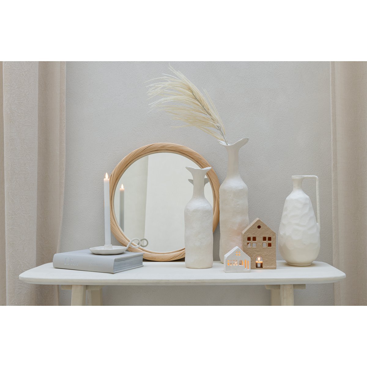 Vue latérale du miroir rond J-Line, dimensions Ø 66,5 cm