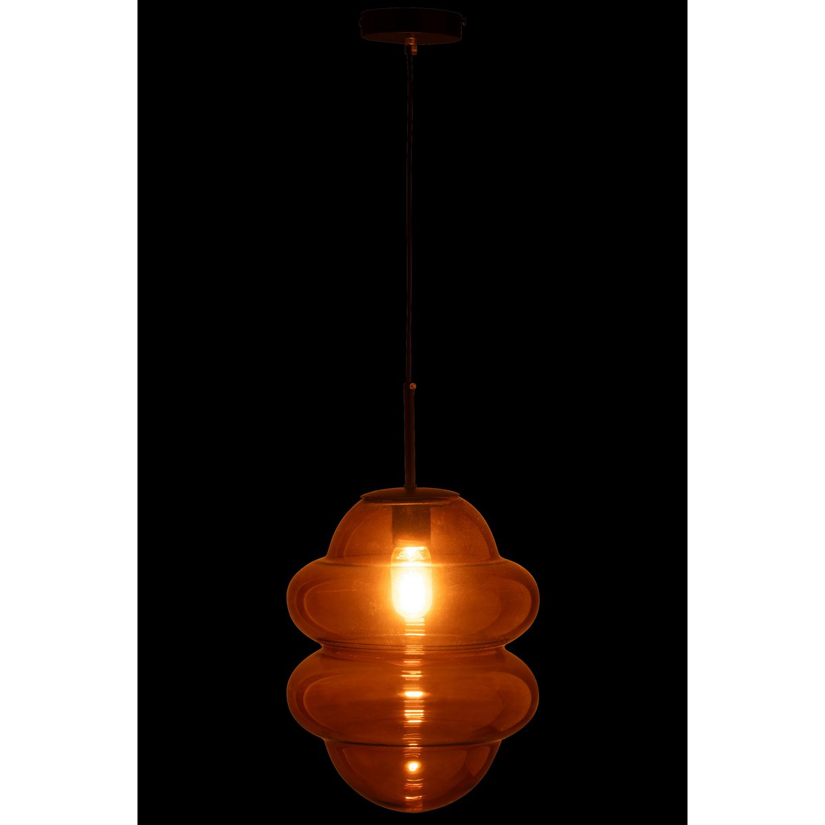 Ambiance intérieure avec la lampe Honey Spoon en verre marron dans un salon élégant