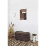 Lanterne Mohali posée sur une table, mettant en valeur son design vintage