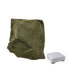 Détail du pouf Monaco en velours mosgroen avec texture douce