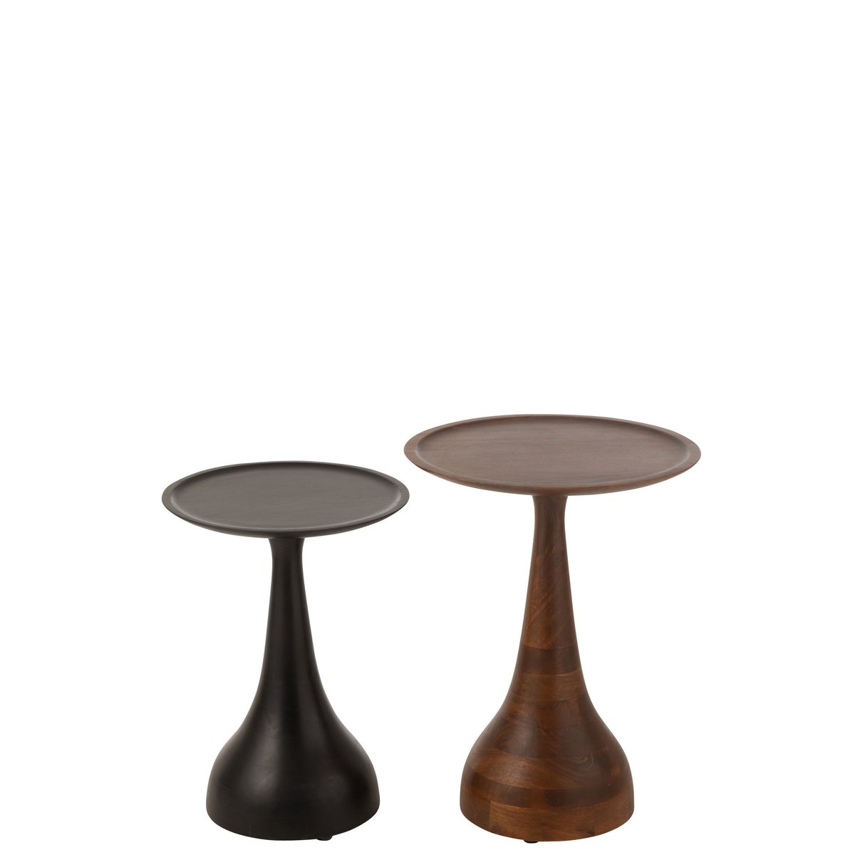 Table d'appoint Paro dans un salon moderne, ambiance chaleureuse.