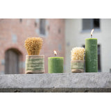 Bougie d'extérieur J-Line Pillar en vert, design élégant et intemporel.