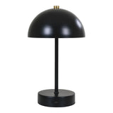 Détail de la base en laiton de la lampe de table LED Holt
