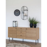 Détail du cadran de l'horloge Kensington, design moderne en verre