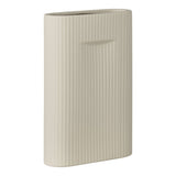 Vase en céramique gris, détail de la base