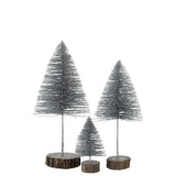Sapin de Noël J-Line argenté, gros plan sur la texture et la couleur