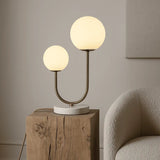 Lampe à poser en marbre blanc et métal doré