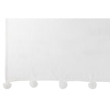 Détail des pompons du plaid Pompon J-Line, ajoutant une touche élégante