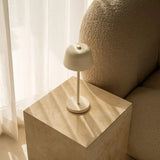 Lampe de table rechargeable Anton Vanille