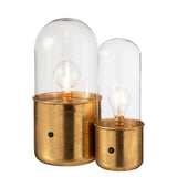 Lampe J-Line sur une table de salon, ambiance vintage