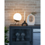 Lampe Chelsea allumée, diffusant une lumière douce