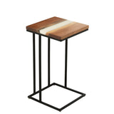 Table d'appoint J-Line sur un fond neutre