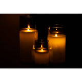 Lampe LED J-Line, gros plan sur l'abat-jour