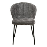 Chaise Roanne en situation dans une salle à manger moderne