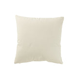 Détail du coussin J-Line 'Let's Get Cozy', texture coton douce.