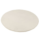 Tapis J-Line Cice Round dans un salon moderne, ajoutant une touche de luxe