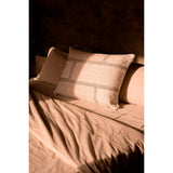Housse de coussin Stonepath en coton naturel, vue de face