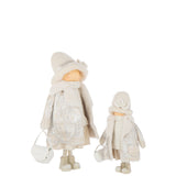 Figurine J-Line Fille sur une étagère, ambiance chic
