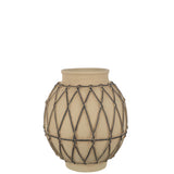 Pot de fleurs Berber en ciment beige de J-Line, détail du matériau