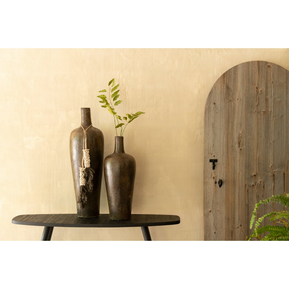 Détail de la texture en coton de la suspension J-Line, marron foncé