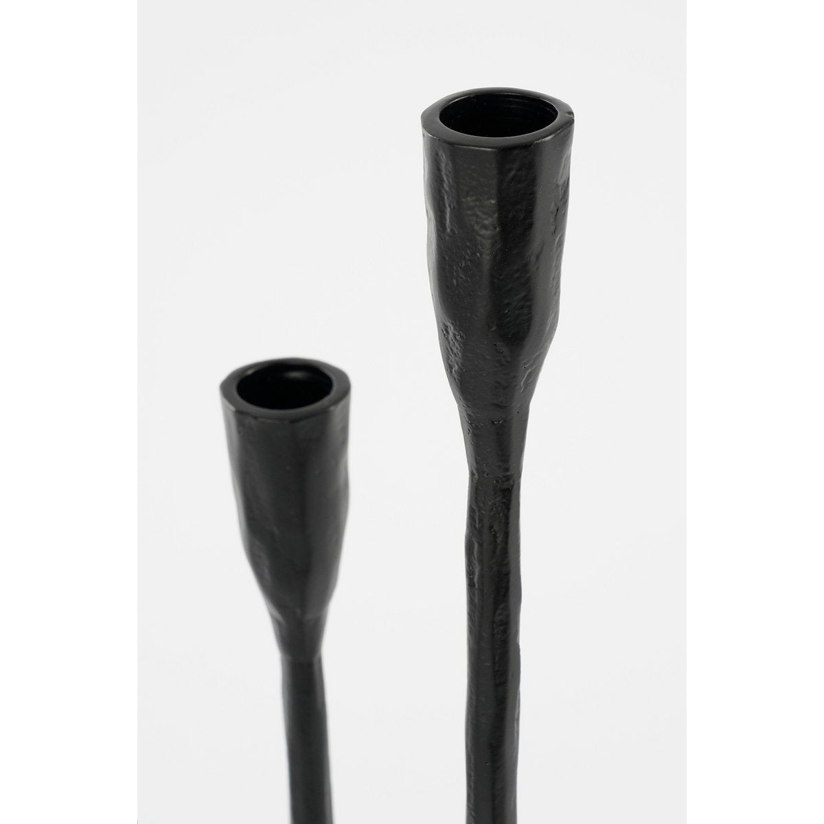 Bougeoir Christy Noir en aluminium, design élégant et moderne, parfait pour cinq bougies.