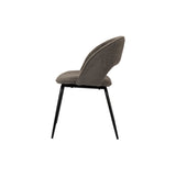Chaise arc-en-ciel taupe dans un intérieur moderne