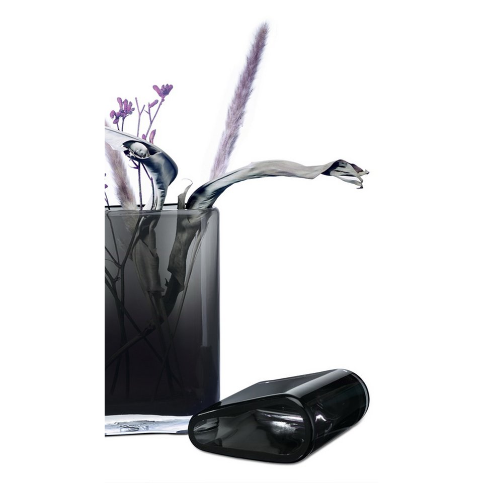 Vase BADEN en verre avec des fleurs, ambiance chaleureuse