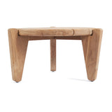 Table basse Seseh sur une terrasse moderne