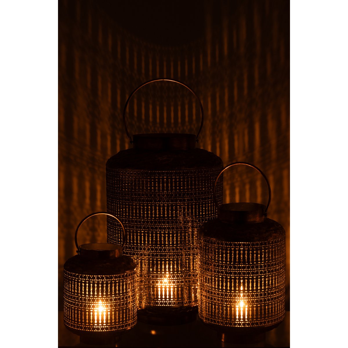 Lanterne J-Line Antique en ambiance nocturne