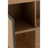 Détail du bois naturel de l'armoire J-Line
