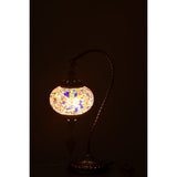 Lampe J-Line Mosaic Suspendue dans un intérieur contemporain