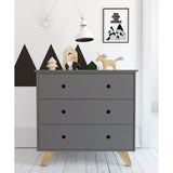 Pieds en bois de pin inclinés de la commode Moebilia