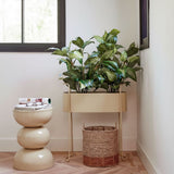Pot de fleurs Moritz Beige dans un décor moderne et raffiné