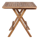 Table Bilbao utilisée en extérieur sur une terrasse
