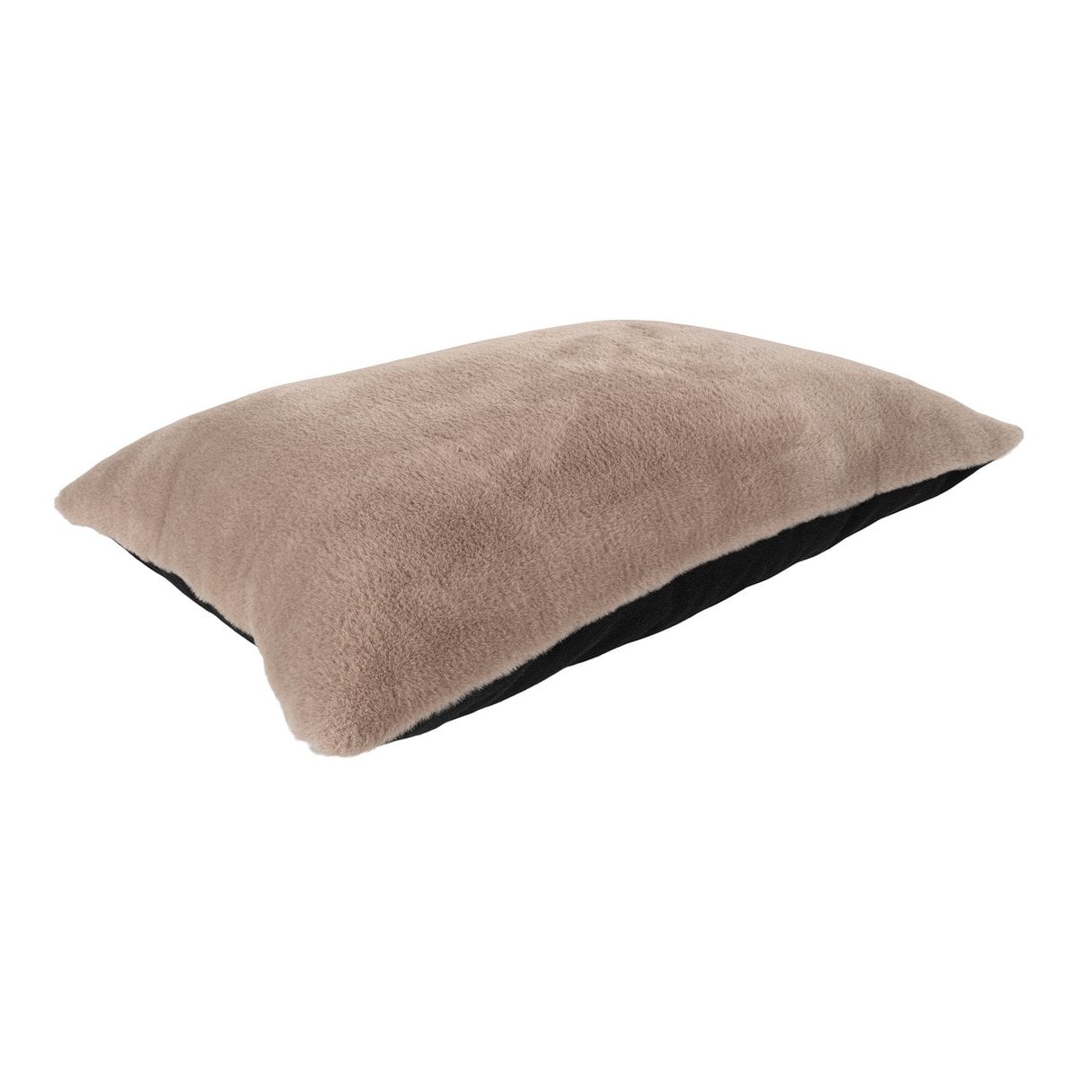 Détail du coussin Evora marron clair montrant la texture douce